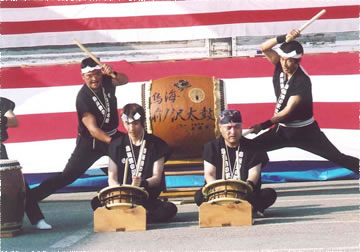 毎年恒例「もちつき大会」