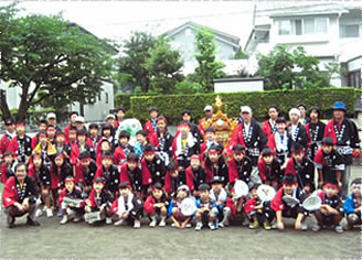 毎年恒例「もちつき大会」